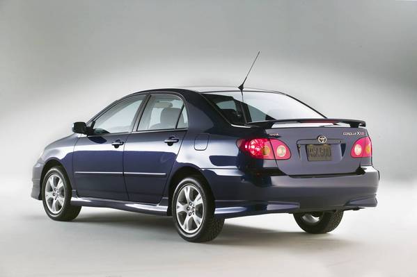 The 2005 Toyota Corolla XRS car model photo!